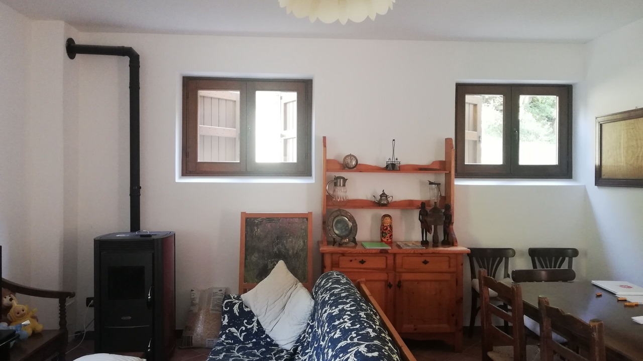 Photo of Livingroom in Bedonia
