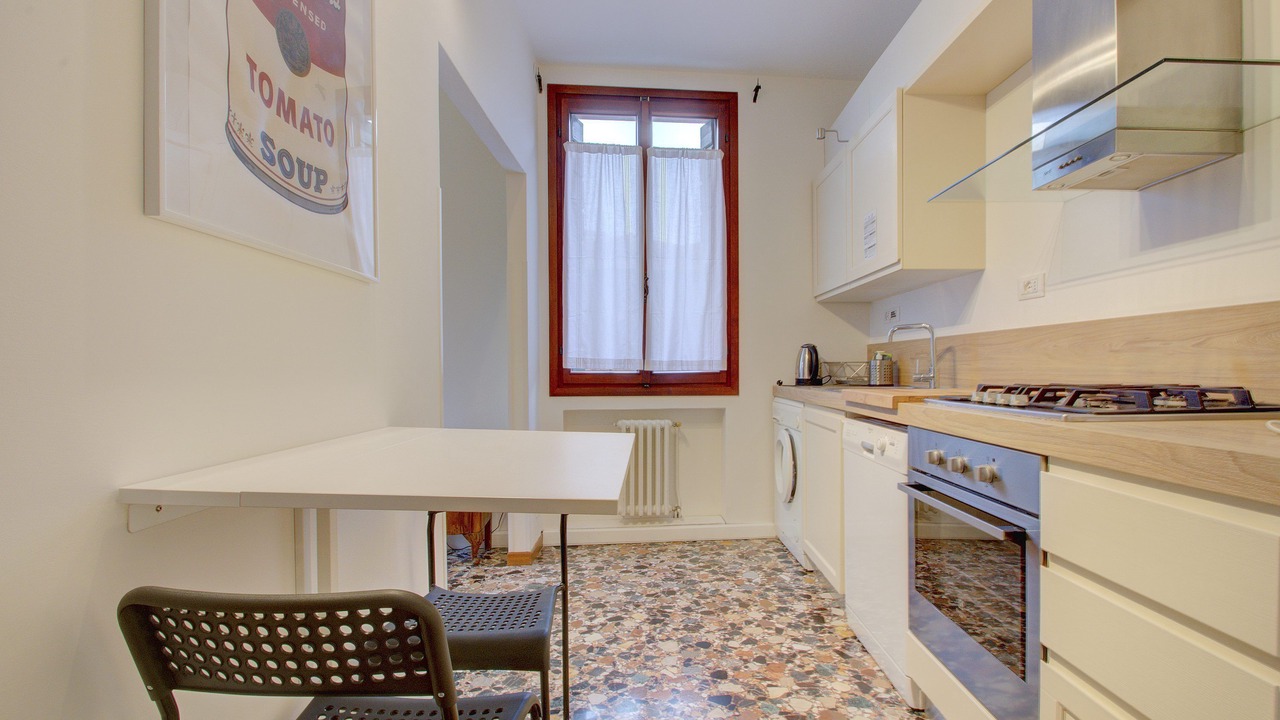 Photo of Kitchen in Dorsoduro