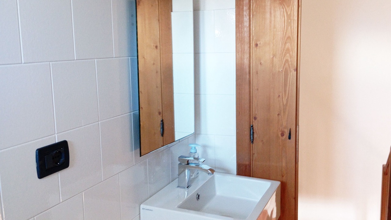 Photo of Bathroom in La Salle