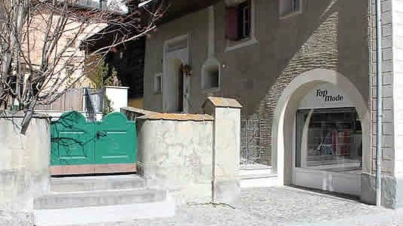 Photo of Others in Samedan