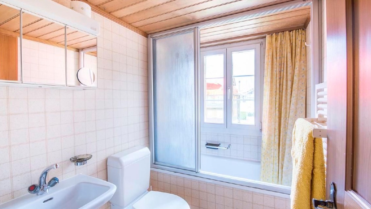 Photo of Bathroom in Lungern
