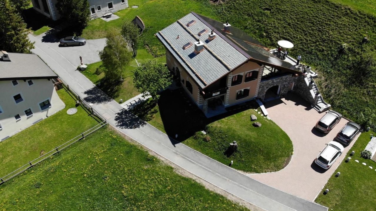 Photo of Outdoor in La Punt-Chamues-ch