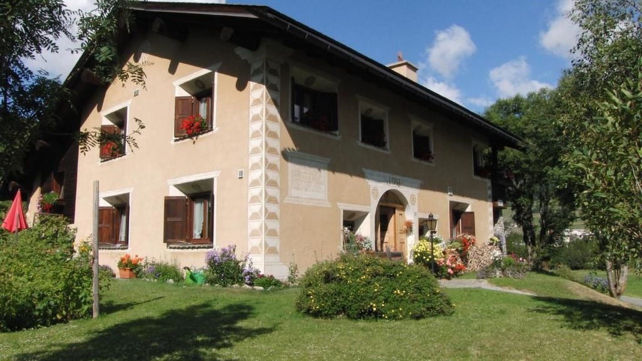 Photo of Outdoor in La Punt-Chamues-ch
