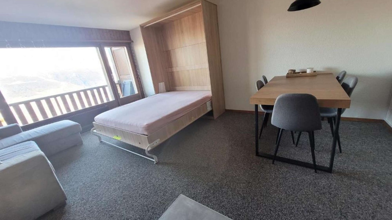 Photo of Bedroom in Vex