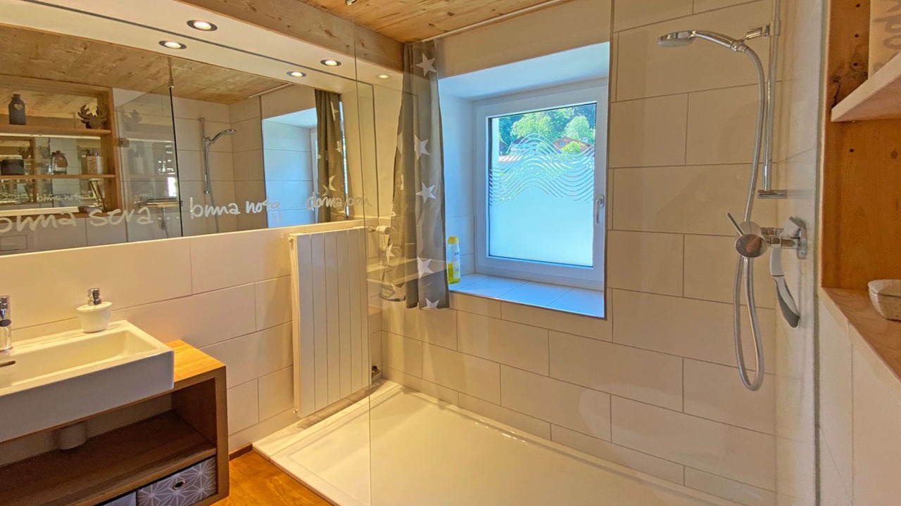 Photo of Bathroom in Flond