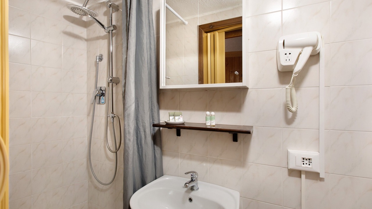 Photo of Bathroom in Saint-Pierre