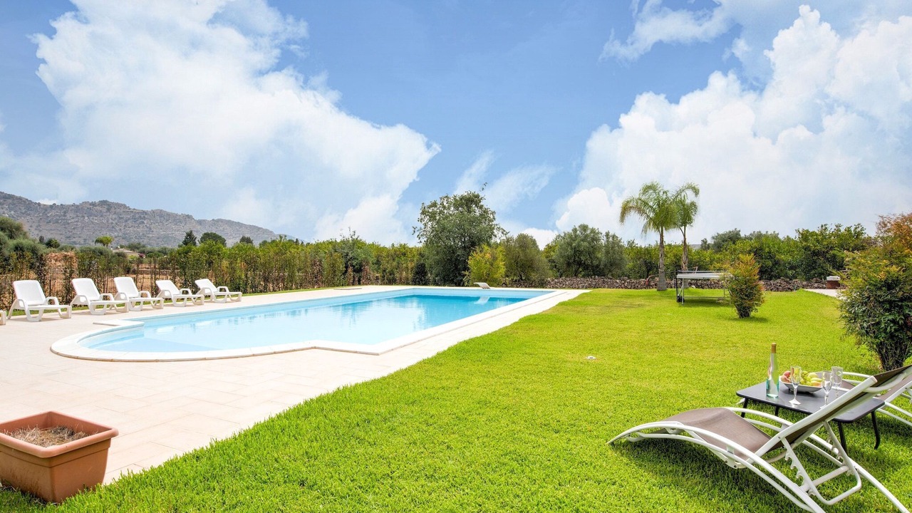 Photo of Outdoor in Solarino
