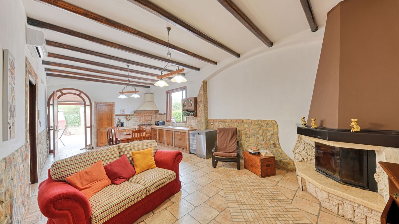 Photo of Livingroom in Syracuse