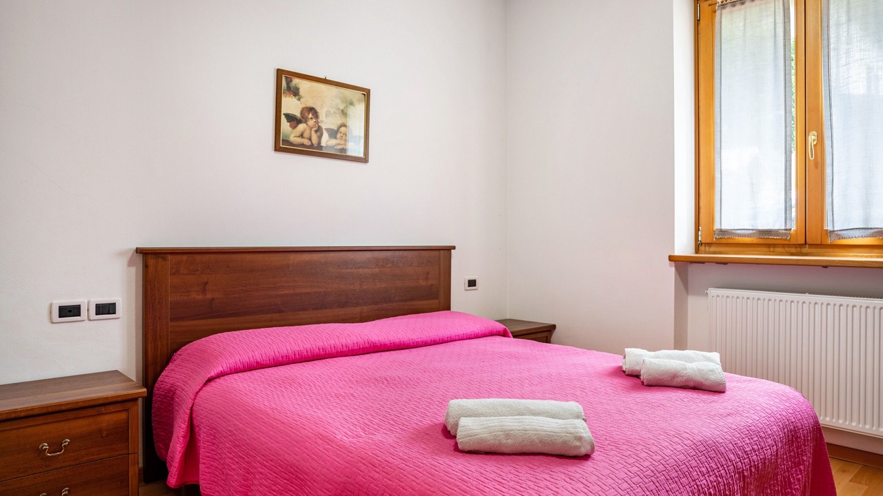 Photo of Bedroom in Levico Terme