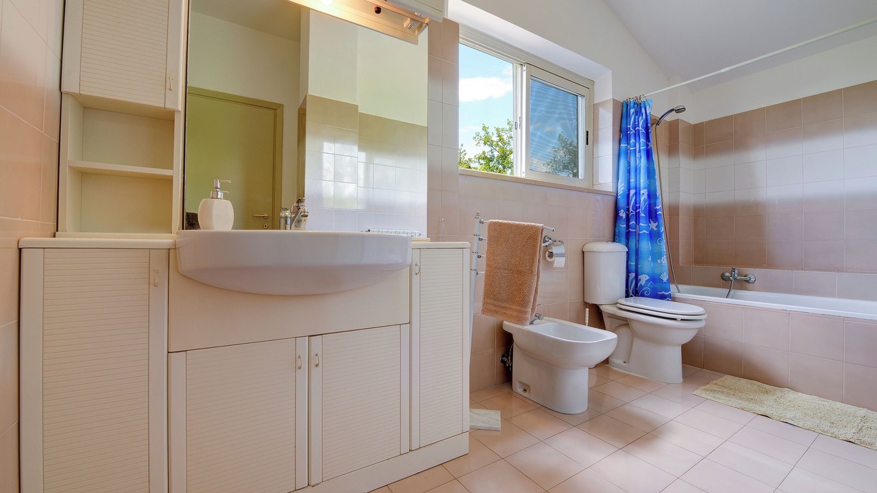 Photo of Bathroom in Arce
