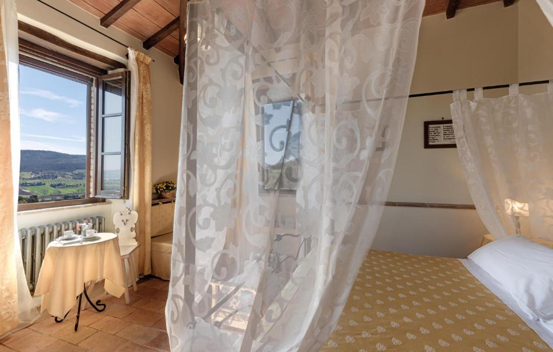Photo of Bedroom in Magione