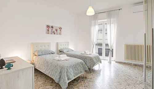 Family Apartment, 2 Bedrooms, Balcony (Casa Ojala' in the center of)