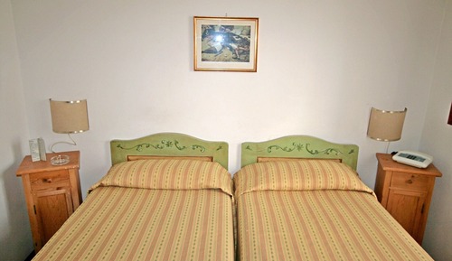 Economy Double Room, 2 Twin Beds