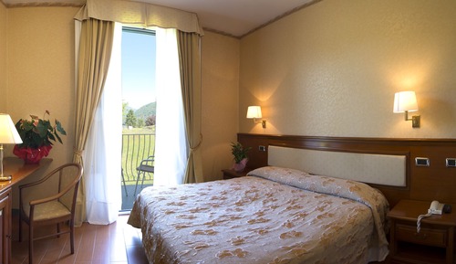 Double or Twin Room, Lake View