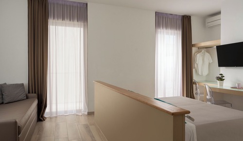 Family Quadruple Room, Sea View