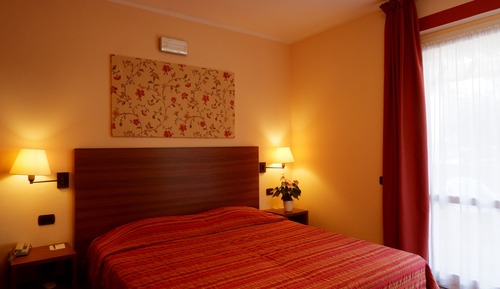 Standard Quadruple Room, Mobility Accessible, Garden View