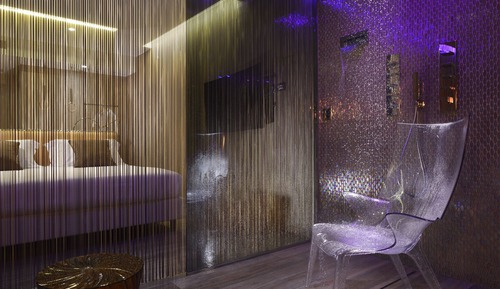 Junior Suite with Hydromassage Shower