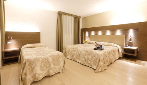 Comfort Triple Room