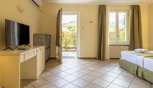 Superior Room, 1 Bedroom, Garden View, Ground Floor