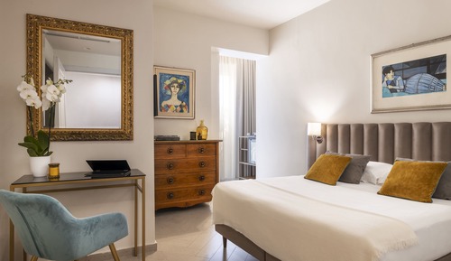 Classic Room, City View