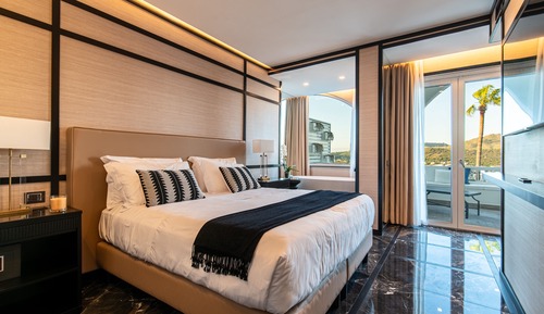 Executive Studio Suite, Bathtub