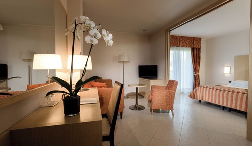 Junior Suite, Balcony, Garden View