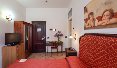 Economy Room