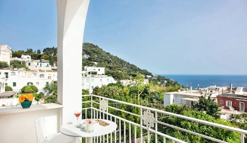 Junior Suite, 1 King Bed, Non Smoking, Sea View (Balcony)