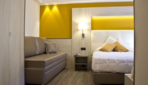 Deluxe Triple Room, Balcony