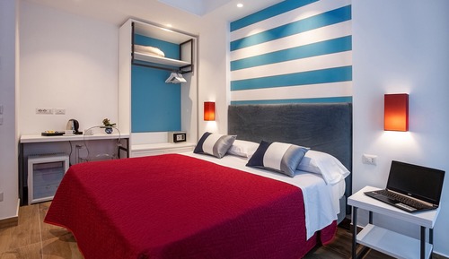 Single room with window