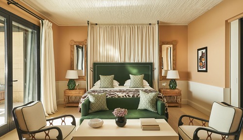 Suite (Peonia)