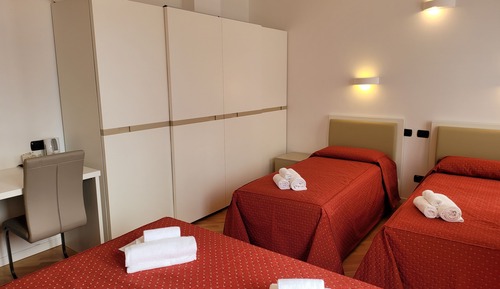 Grand Quadruple Room