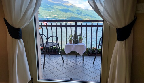 Double or Twin Room, Lake View (Small n.3)