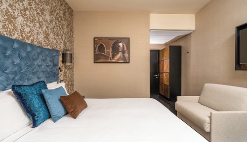 Standard Room, 1 King Bed with Sofa bed