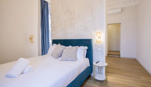 Luxury Quadruple Room, City View
