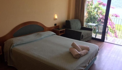 Superior Triple Room, Balcony, Lake View