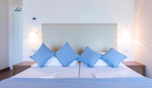Standard Double Room, Lake View