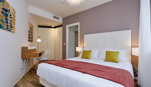 Deluxe Apartment, Balcony, City View (Flavia 9)