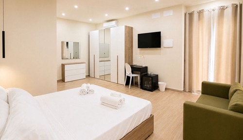 Deluxe Double Room, Garden View