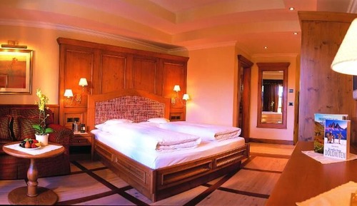 Classic Double Room, Balcony, Mountain View