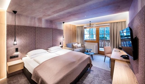 Double Room, Balcony, Mountain View