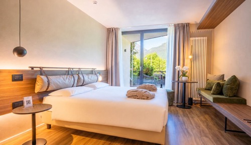 Junior Suite, Terrace, Mountain View