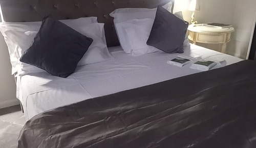 Deluxe Suite, Non Smoking, City View