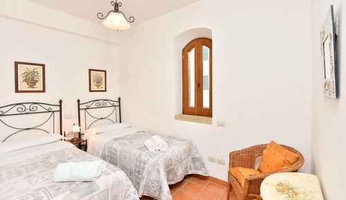 Panoramic Apartment with Garden Views | Castellabate (Cilento Coast)