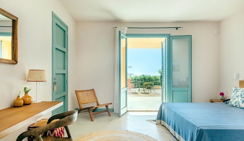 Family Room, Pool View
