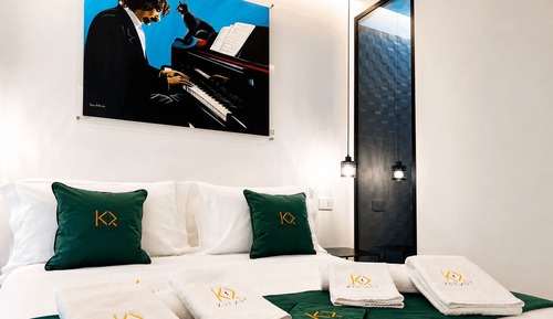 Deluxe Room, 1 Queen Bed, Non Smoking, Balcony