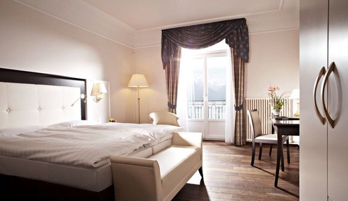 Deluxe Room, 2 Twin Beds, Lake View (Balcony)