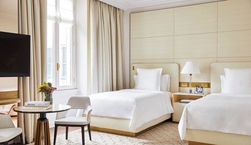 Studio Suite, 2 Twin Beds, Garden View