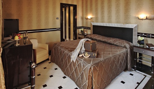 Suite, Terrace