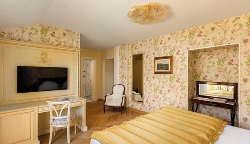Classic Double or Twin Room, Lake View